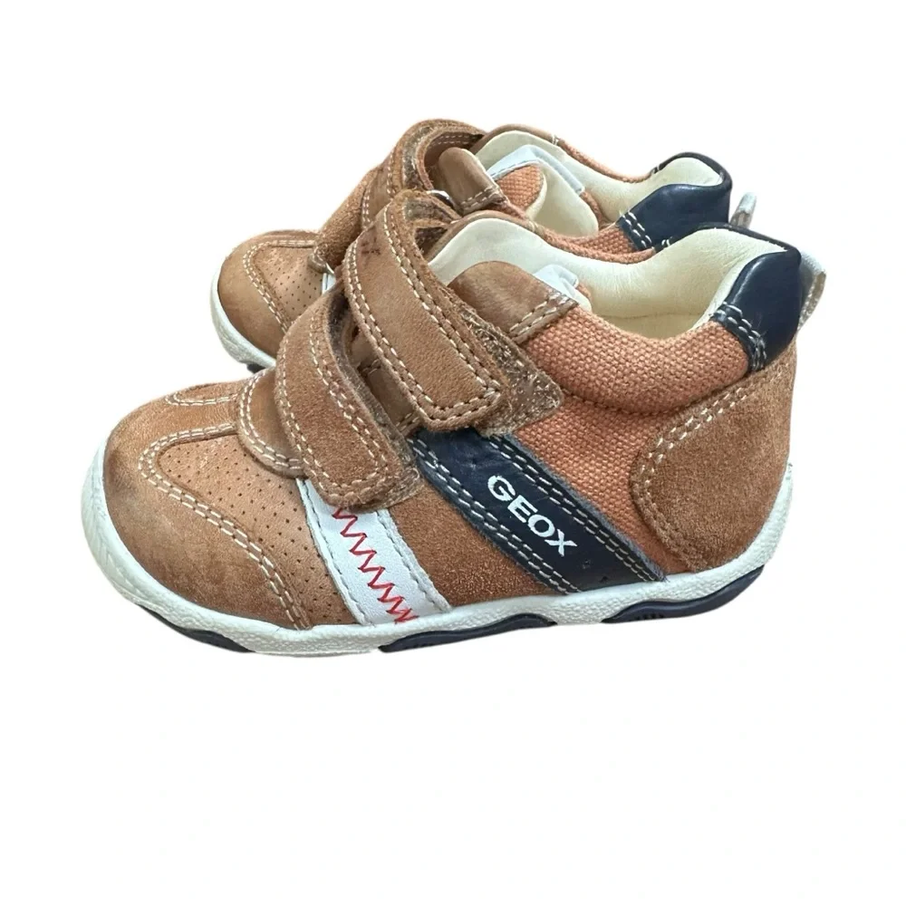 Geox Brown Leather baby boy shoes size 20 or 4.5